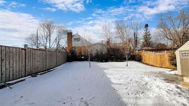 38 Clearbrooke Circ, House detached with 2 bedrooms, 2 bathrooms and 5 parking in Toronto ON | Image 32