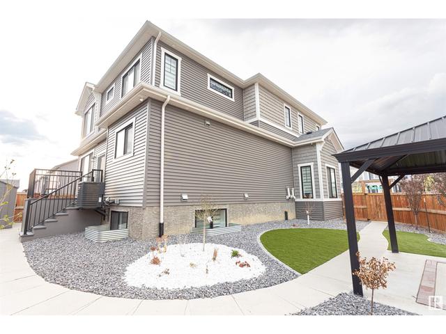 8330 Mayday Li Sw, House detached with 4 bedrooms, 4 bathrooms and null parking in Edmonton AB | Image 44