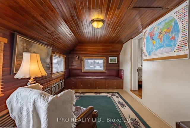 625 Yonge St, House detached with 3 bedrooms, 2 bathrooms and 7 parking in Brockton ON | Image 9