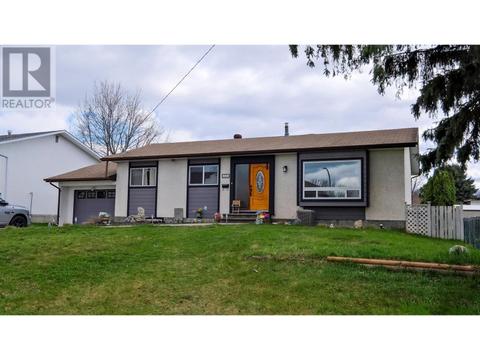 309 Wallace Road, House detached with 5 bedrooms, 2 bathrooms and 1 parking in Kelowna BC | Card Image