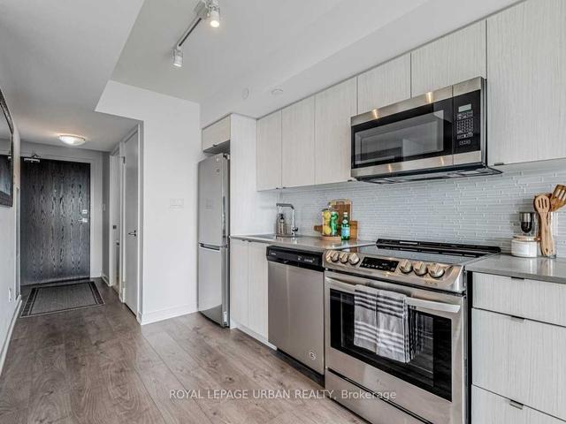 506 - 1401 O'connor Dr, Condo with 1 bedrooms, 2 bathrooms and 1 parking in Toronto ON | Image 4