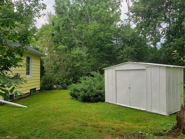 76 Windsor Avenue, House detached with 2 bedrooms, 1 bathrooms and 3 parking in Fort Erie ON | Image 30