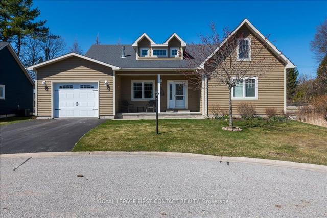 42 Grew Cres, House detached with 3 bedrooms, 3 bathrooms and 3 parking in Penetanguishene ON | Image 1
