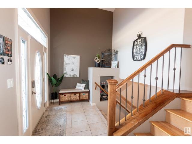 8209 96 St, House detached with 4 bedrooms, 3 bathrooms and 3 parking in Morinville AB | Image 3