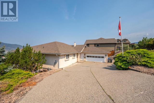 1593 Holden Road, House detached with 4 bedrooms, 3 bathrooms and 4 parking in Penticton BC | Image 1