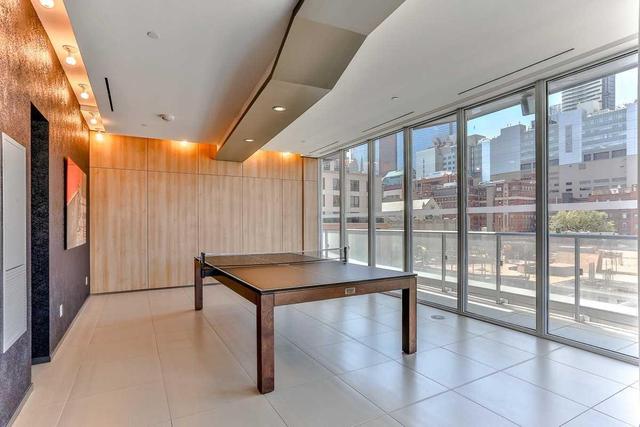 1806 - 68 Shuter St, Condo with 1 bedrooms, 1 bathrooms and null parking in Toronto ON | Image 11