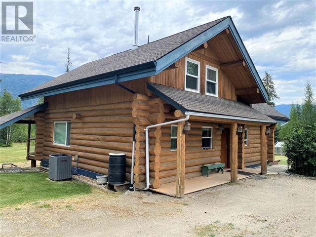 86 Campbell Road, House detached with 3 bedrooms, 2 bathrooms and 2 parking in North Okanagan E BC | Image 4
