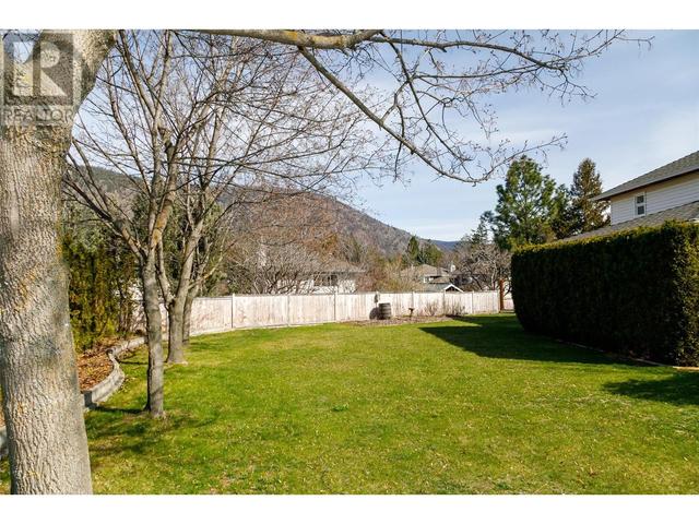 2955 Ridge Place, House detached with 5 bedrooms, 2 bathrooms and 6 parking in West Kelowna BC | Image 18