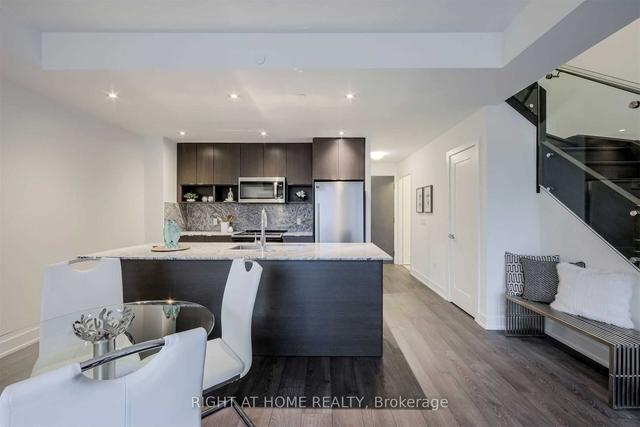 3 - 9 Mabelle Ave, Townhouse with 3 bedrooms, 3 bathrooms and 1 parking in Toronto ON | Image 4