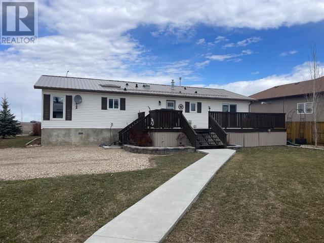 401 9 Avenue, House other with 3 bedrooms, 1 bathrooms and 6 parking in Bassano AB | Image 35
