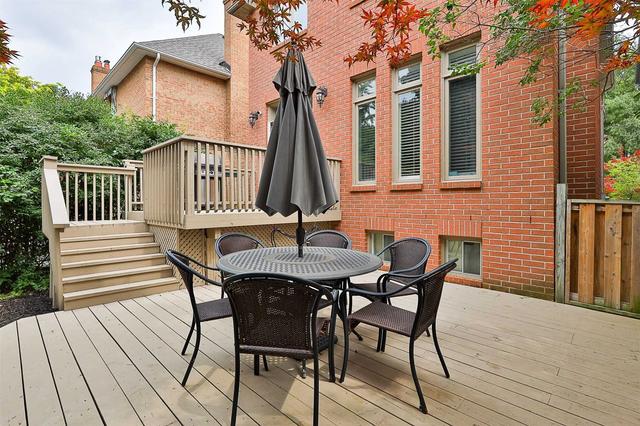 8 Weetwood St, House detached with 3 bedrooms, 4 bathrooms and 4 parking in Toronto ON | Image 31