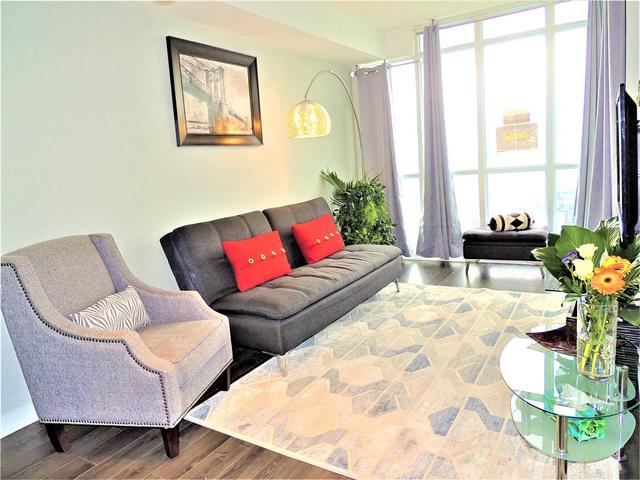3702 - 15 Iceboat Terr, Condo with 1 bedrooms, 1 bathrooms and 1 parking in Toronto ON | Image 26