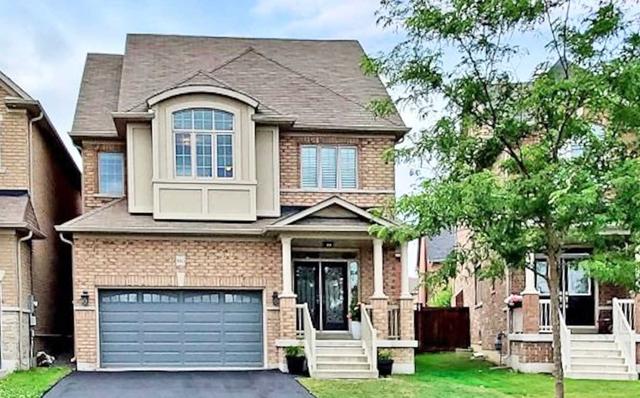 863 Memorial Circ, House detached with 4 bedrooms, 4 bathrooms and 6 parking in Newmarket ON | Image 1
