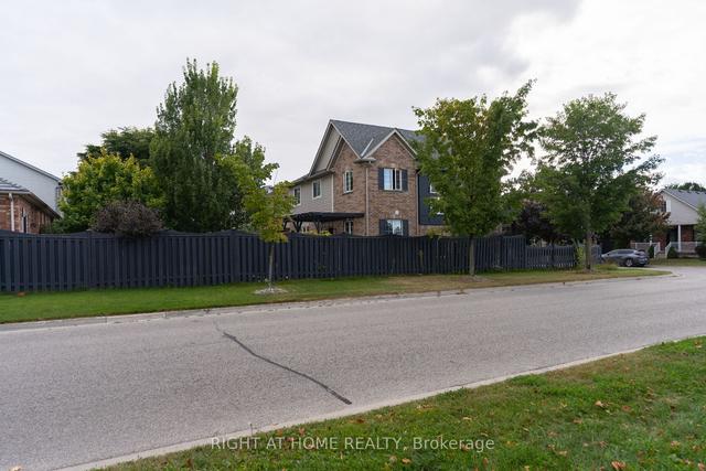 1 Ramblewood Dr, House detached with 4 bedrooms, 4 bathrooms and 4 parking in Barrie ON | Image 23