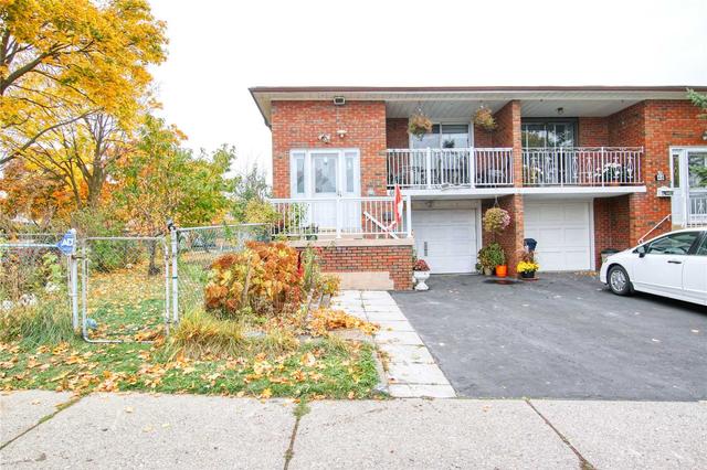 46 Lenthall Ave, House detached with 3 bedrooms, 2 bathrooms and 3 parking in Toronto ON | Image 1