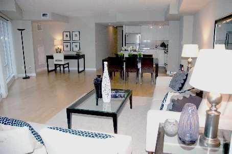 1801 - 210 Victoria St, Condo with 2 bedrooms, 3 bathrooms and 1 parking in Toronto ON | Image 2
