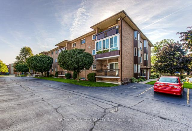 308 - 67 Breckenridge Dr, Condo with 1 bedrooms, 1 bathrooms and 1 parking in Kitchener ON | Image 1