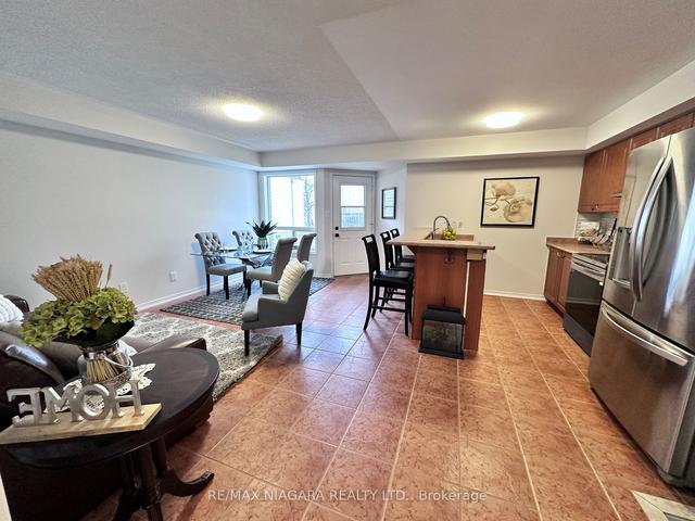 60 - 1489 Heritage Way, Townhouse with 2 bedrooms, 2 bathrooms and 1 parking in Oakville ON | Image 1