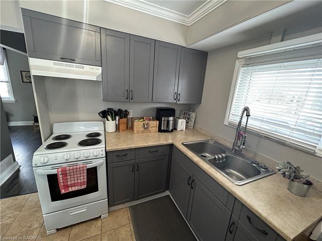 119 7th Street, House detached with 2 bedrooms, 1 bathrooms and 2 parking in Hanover ON | Image 22
