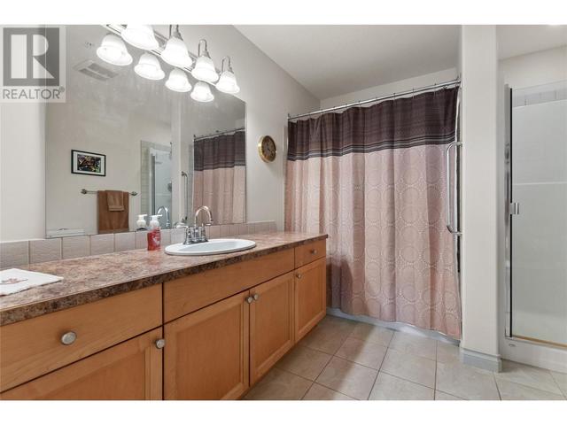 1001 - 2113 Atkinson Street, Condo with 2 bedrooms, 2 bathrooms and 1 parking in Penticton BC | Image 23