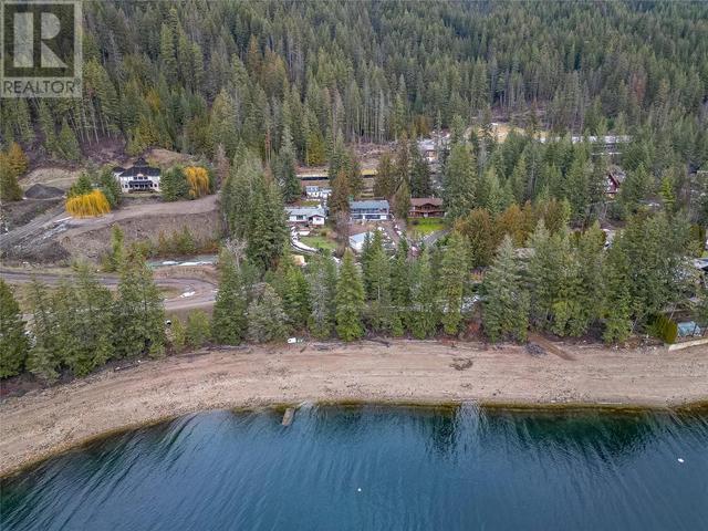5167 Sunnybrae Canoe Point Road, House detached with 4 bedrooms, 2 bathrooms and 6 parking in Columbia Shuswap C BC | Image 8
