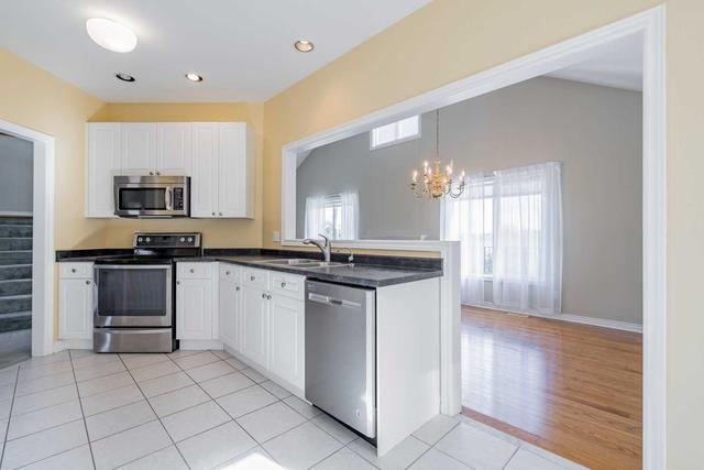 215 Waterbury Cres, House detached with 2 bedrooms, 4 bathrooms and 3 parking in Scugog ON | Image 8