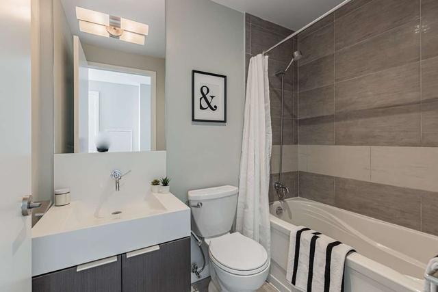 2802 - 110 Charles St E, Condo with 2 bedrooms, 2 bathrooms and 1 parking in Toronto ON | Image 16