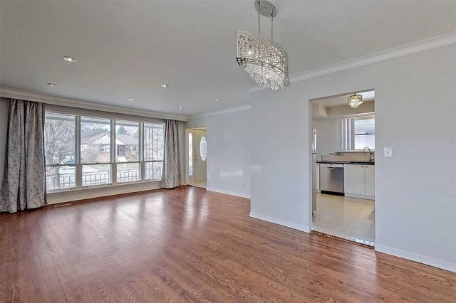 79 Patricia Ave, House detached with 3 bedrooms, 1 bathrooms and 2 parking in Toronto ON | Image 37