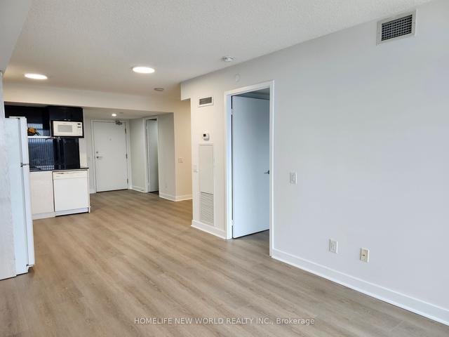 1508 - 72 Esther Shinner Blvd, Condo with 1 bedrooms, 1 bathrooms and 1 parking in Toronto ON | Image 3