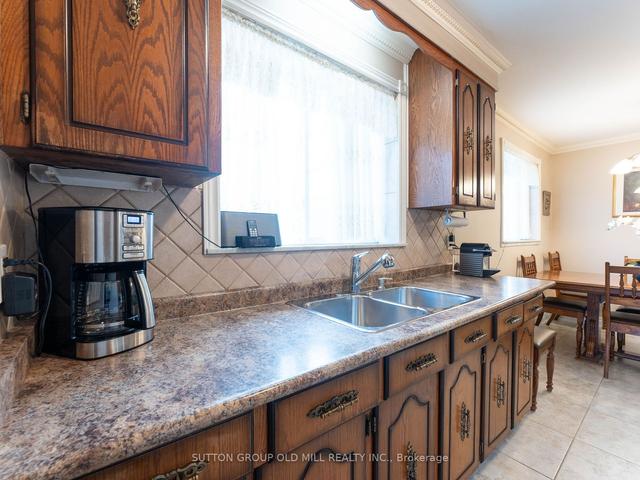 31 Demaris Ave, House semidetached with 3 bedrooms, 2 bathrooms and 3 parking in Toronto ON | Image 2