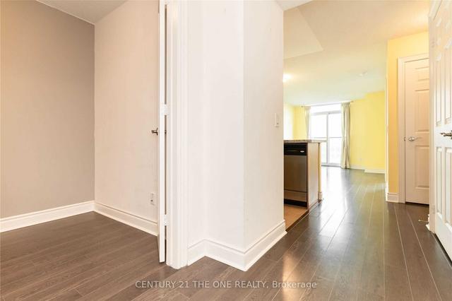 2224 - 25 Greenview Ave, Condo with 1 bedrooms, 1 bathrooms and 1 parking in Toronto ON | Image 12