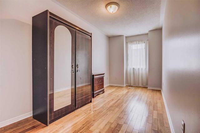 110 Jenkinson Way, House attached with 3 bedrooms, 3 bathrooms and 1 parking in Toronto ON | Image 18