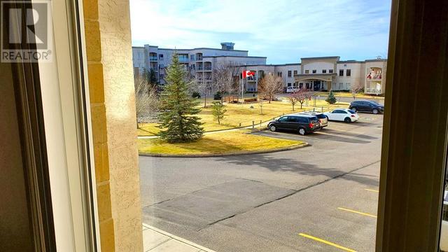 231, - 2020 32 Street S, Condo with 1 bedrooms, 1 bathrooms and 1 parking in Lethbridge AB | Image 11