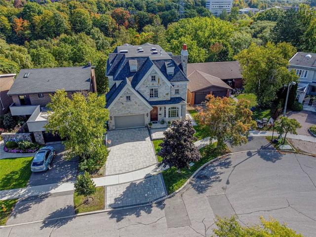 19 Brockington Cres, House detached with 6 bedrooms, 8 bathrooms and 6 parking in Toronto ON | Card Image