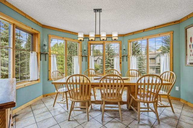 2 - 125 Rundle Crescent, Home with 3 bedrooms, 2 bathrooms and 2 parking in Canmore AB | Image 9