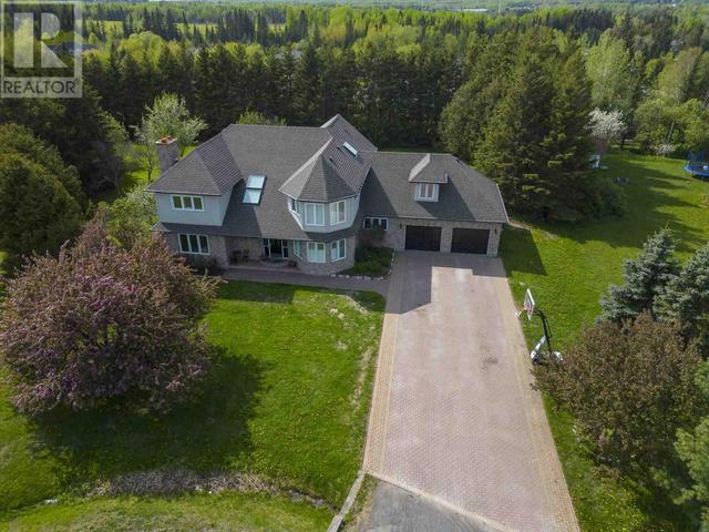 4285 Oak Heights Pl, House detached with 4 bedrooms, 2 bathrooms and null parking in Thunder Bay ON | Image 5