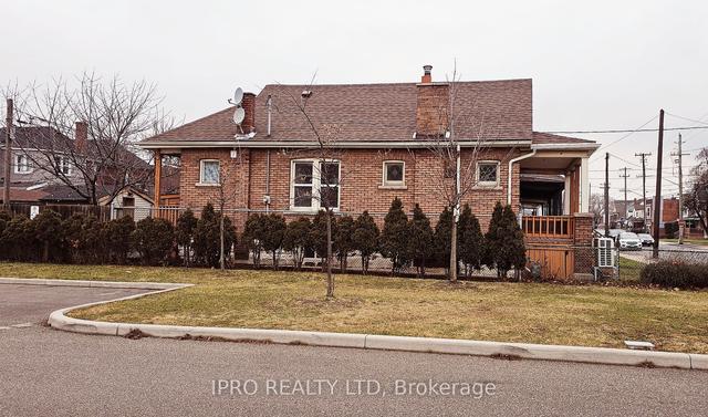123 Gage Ave N, House detached with 2 bedrooms, 2 bathrooms and 1 parking in Hamilton ON | Image 15