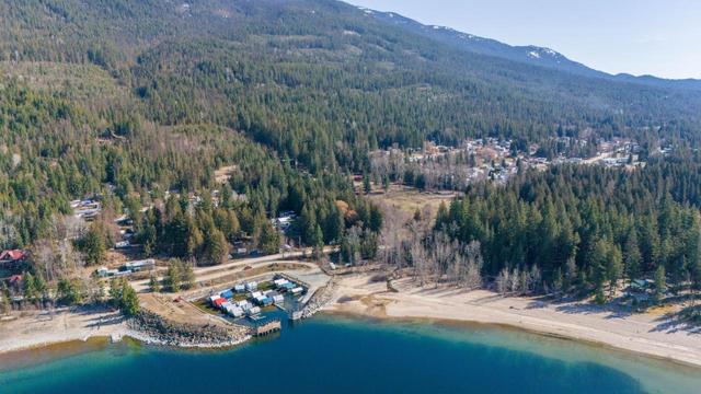 1766 Riondel Road N, House detached with 3 bedrooms, 2 bathrooms and null parking in Central Kootenay A BC | Image 9