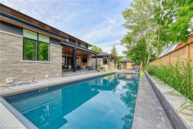 11 Woodbourne Court, House detached with 5 bedrooms, 4 bathrooms and 6 parking in Niagara on the Lake ON | Image 37