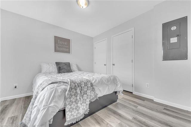 57 - 2189 Dundas Street E, House detached with 2 bedrooms, 1 bathrooms and null parking in London ON | Image 9