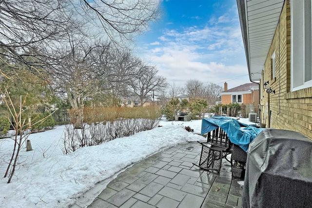 104 Waterloo Ave, House detached with 3 bedrooms, 3 bathrooms and 4 parking in Toronto ON | Image 29