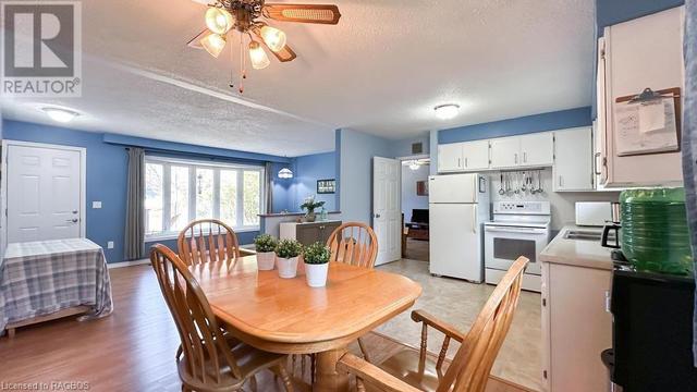 262 Huron Road, House detached with 3 bedrooms, 1 bathrooms and 4 parking in Huron Kinloss ON | Image 9