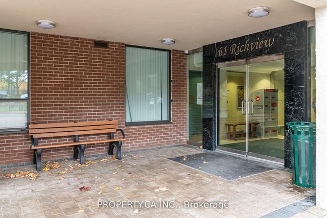1611 - 61 Richview Rd, Condo with 3 bedrooms, 2 bathrooms and 1 parking in Toronto ON | Image 32