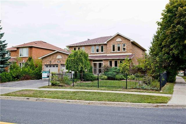 364 Manhattan Dr, House detached with 5 bedrooms, 5 bathrooms and 3 parking in Markham ON | Image 1