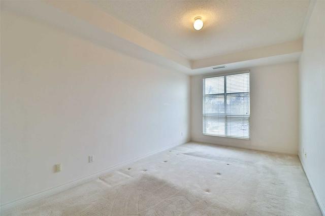 412 - 3085 Bloor St W, Condo with 2 bedrooms, 2 bathrooms and 1 parking in Toronto ON | Image 2