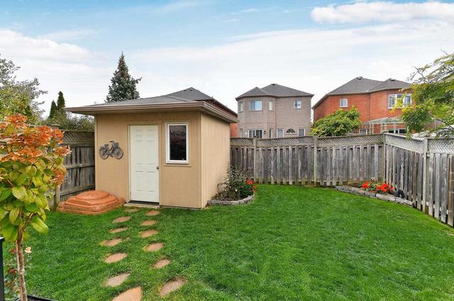 236 Sylwood Cres, House detached with 2 bedrooms, 2 bathrooms and 6 parking in Vaughan ON | Image 22
