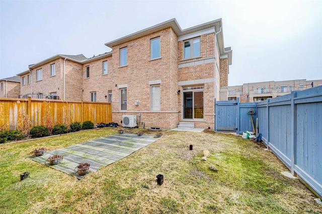 84 Luzon Ave, House attached with 4 bedrooms, 3 bathrooms and 2 parking in Markham ON | Image 33