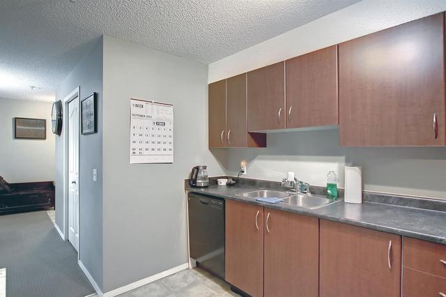 8314 - 304 Mackenzie Way Sw, Condo with 2 bedrooms, 2 bathrooms and 2 parking in Calgary AB | Image 26