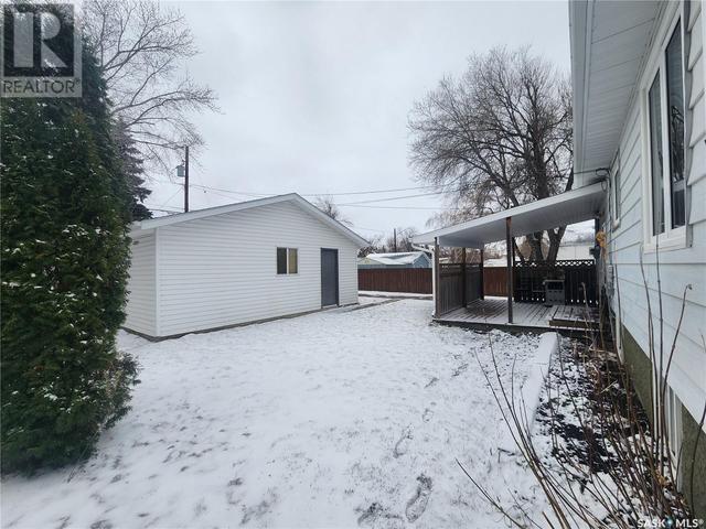 221 7th Avenue E, House detached with 4 bedrooms, 2 bathrooms and null parking in Melville SK | Image 4