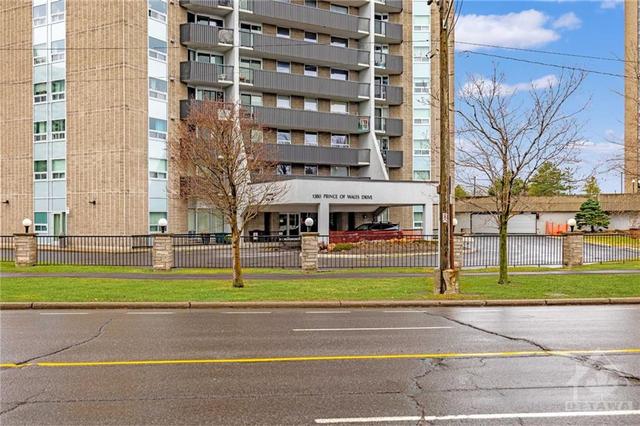 2303 - 1380 Prince Of Wales Drive, Condo with 3 bedrooms, 2 bathrooms and 1 parking in Ottawa ON | Image 1